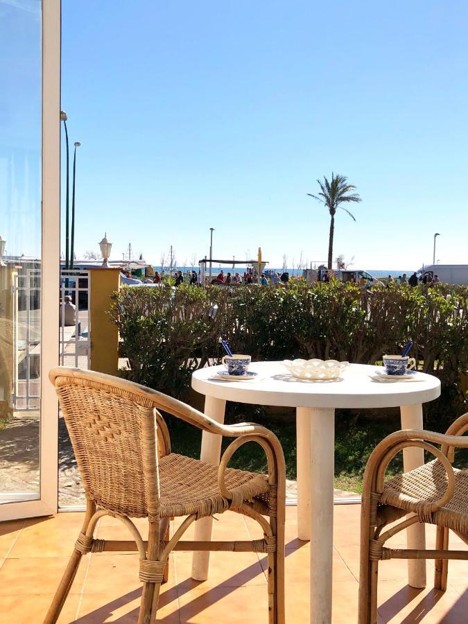 Apartament Amb Jardi A La Platja D'エンプリアブラバ エクステリア 写真