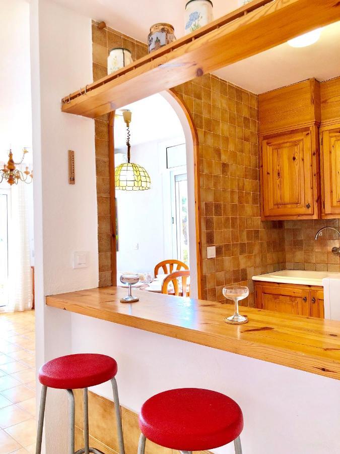 Apartament Amb Jardi A La Platja D'エンプリアブラバ エクステリア 写真